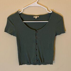 Cute Cropped Button Shirt